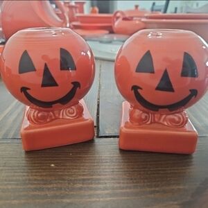 Fiestaware Retired Vintage Happy Pumpkin Halloween Candle Holder Pair